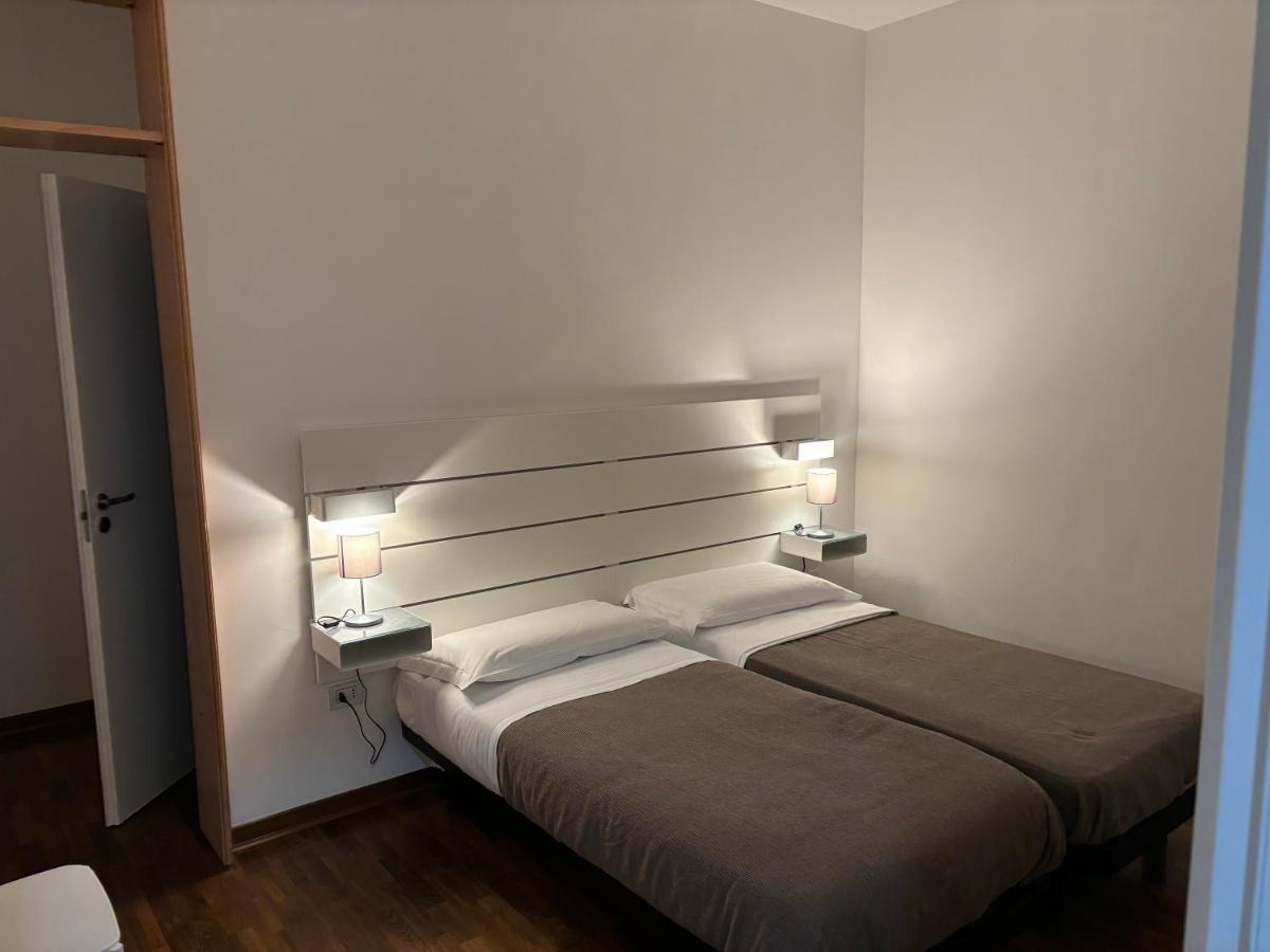 Room & Parking In Centro Citta Con Parcheggio Privato E Wifi Ποτέντσα Εξωτερικό φωτογραφία