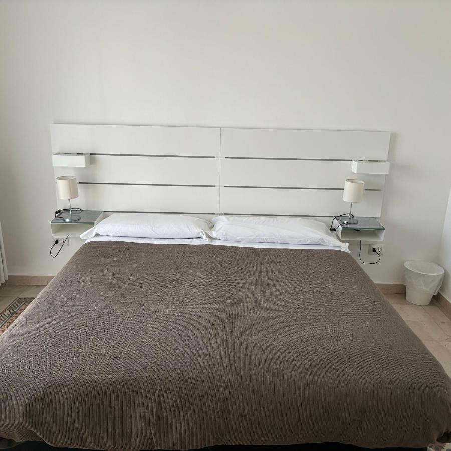 Room & Parking In Centro Citta Con Parcheggio Privato E Wifi Ποτέντσα Εξωτερικό φωτογραφία