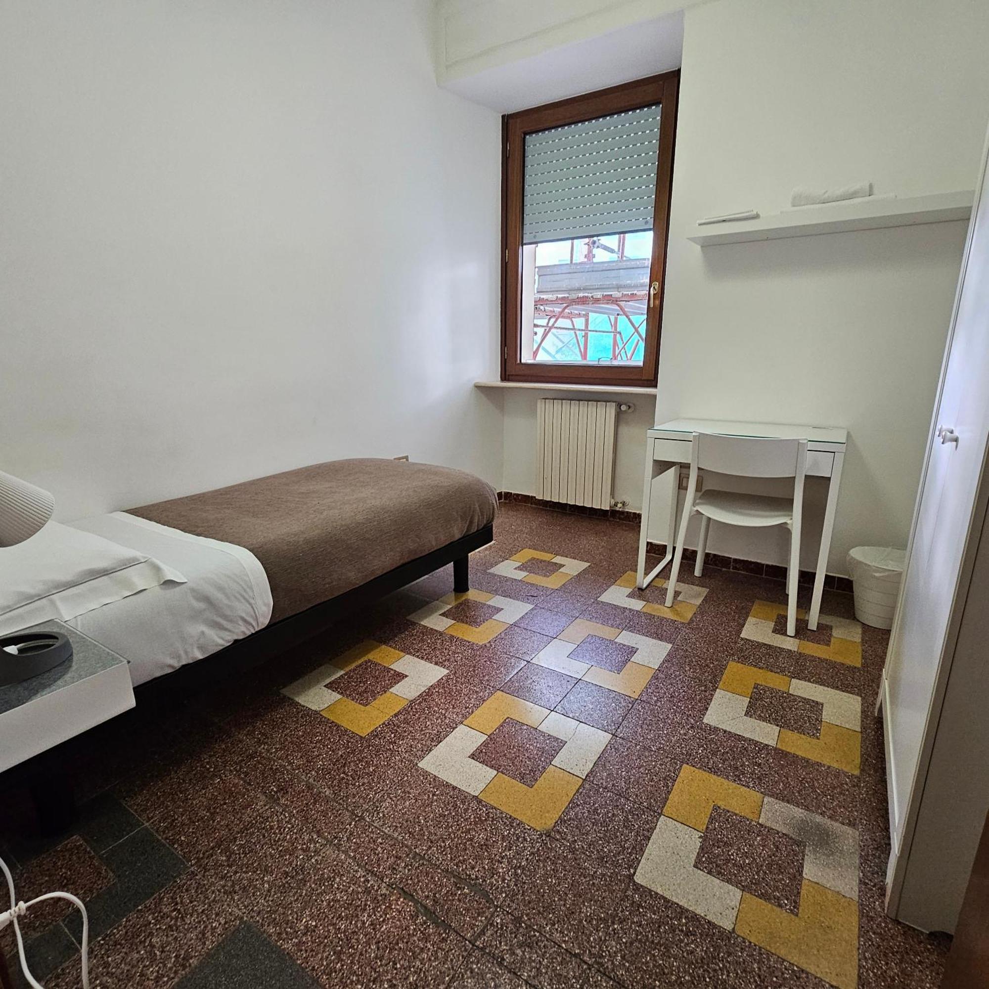 Room & Parking In Centro Citta Con Parcheggio Privato E Wifi Ποτέντσα Εξωτερικό φωτογραφία