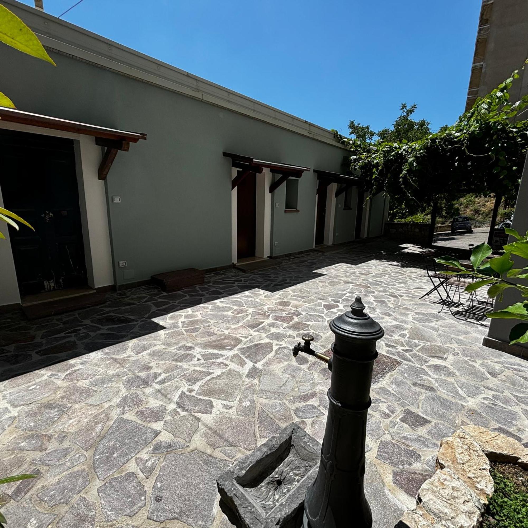 Room & Parking In Centro Citta Con Parcheggio Privato E Wifi Ποτέντσα Εξωτερικό φωτογραφία