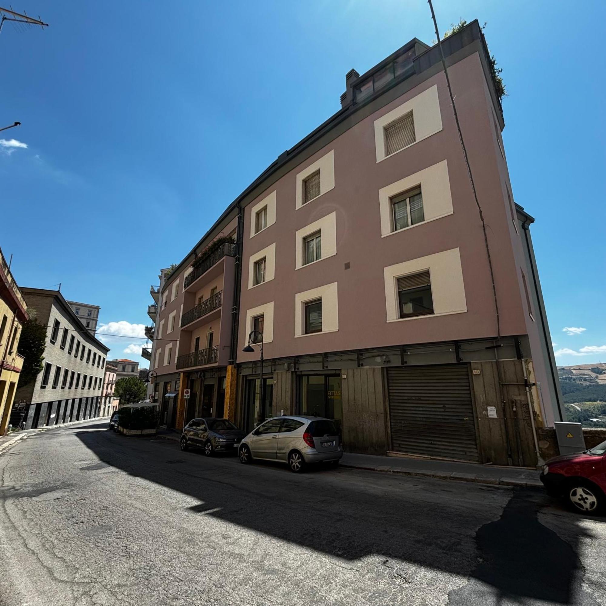 Room & Parking In Centro Citta Con Parcheggio Privato E Wifi Ποτέντσα Εξωτερικό φωτογραφία