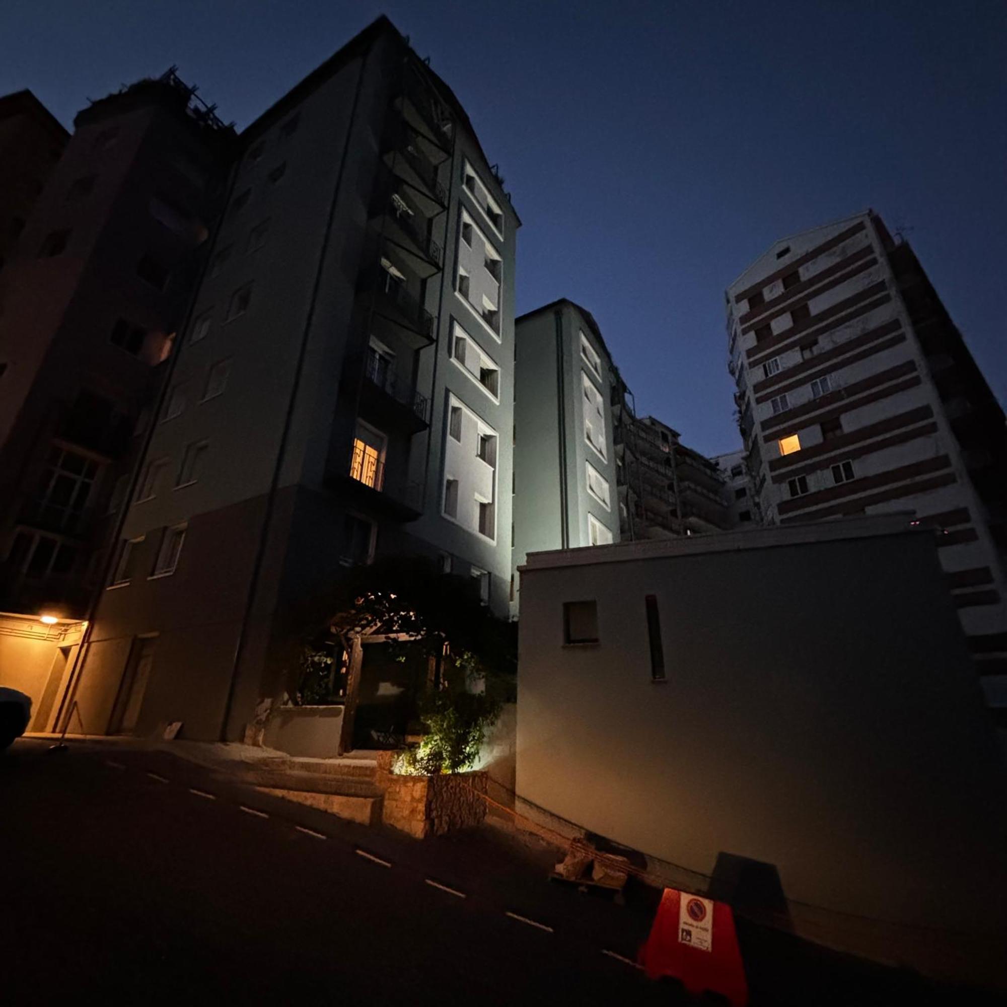 Room & Parking In Centro Citta Con Parcheggio Privato E Wifi Ποτέντσα Εξωτερικό φωτογραφία