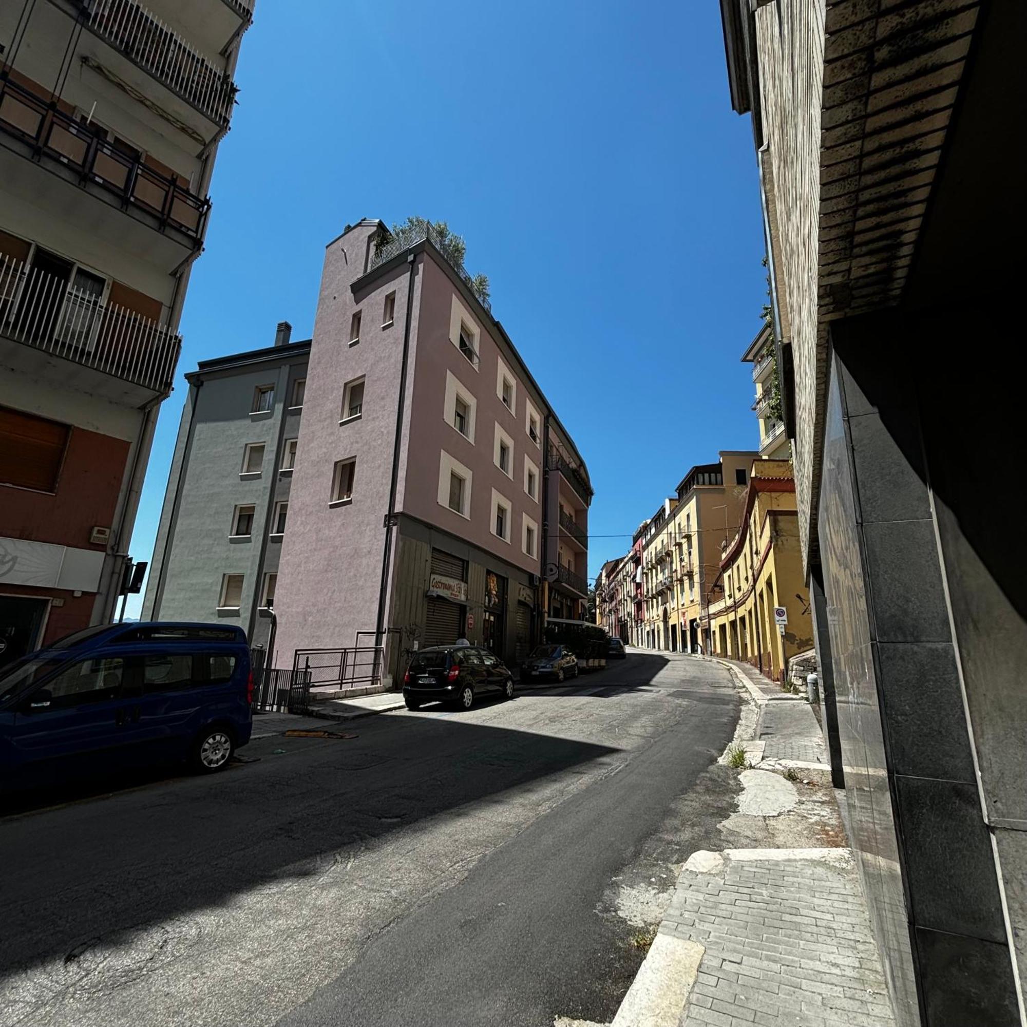 Room & Parking In Centro Citta Con Parcheggio Privato E Wifi Ποτέντσα Εξωτερικό φωτογραφία